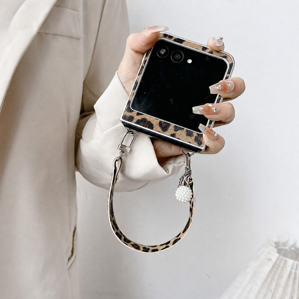 Leopard Print Folding Flip Pho - đánh giá và giá Phone Accessories Charms
