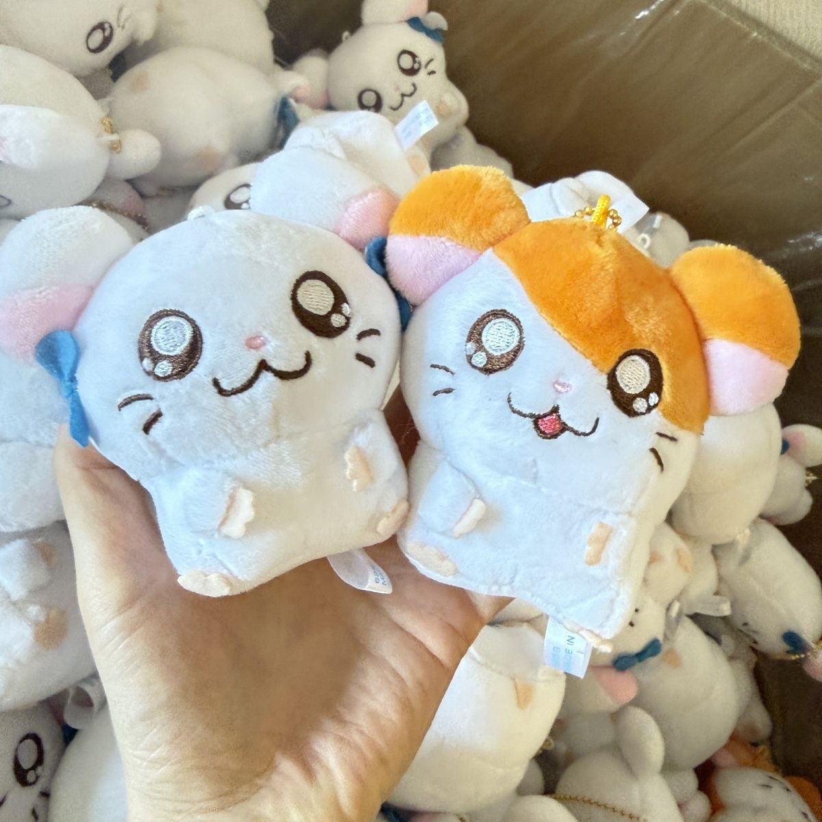 Cute Hamtaro Bijou Hugging Plu - đánh giá và giá Phone Accessories Charms